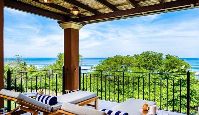 Newly remodeled beach front 3 bedroom on beautiful Playa Langosta! in Tamarindo