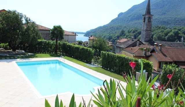 Oleandro 1 apartment in Residence Villa Cerutti in Mergozzo