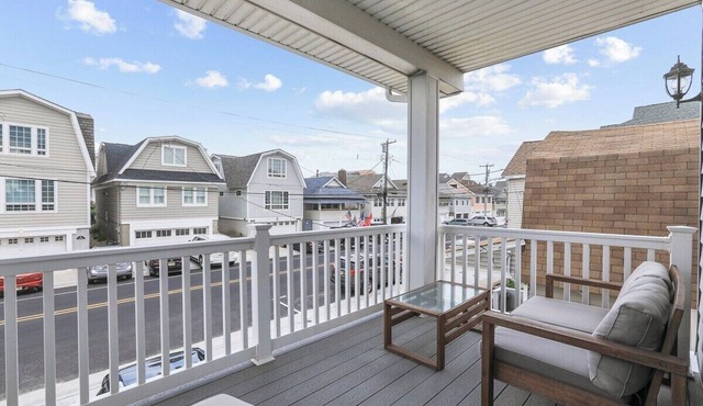 Perfect Getaway – Steps from the Beach! in Manasquan