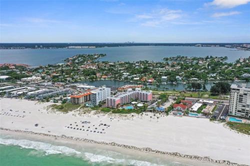 St Pete Beachside Condo 3 in St. Pete Beach
