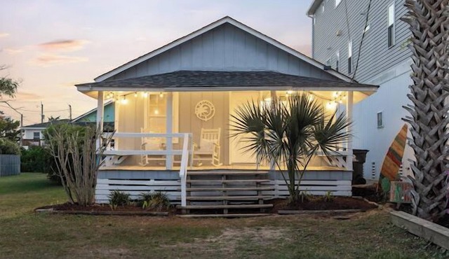 Steps to Beach · Pet Friendly · Newly Renovated in Carolina Beach