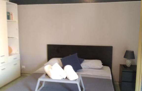 Studio Garden Taormina Center Special place for digital nomad more stay less pay contact us 0 0 3 9 3 4 9 1 0 2 6 1 6 1 in Taormina