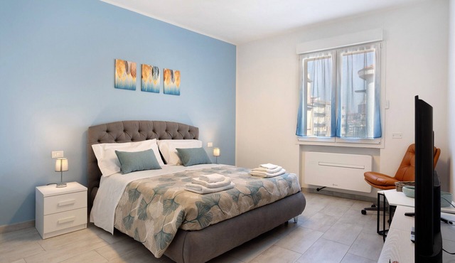 Suite Ponte Vecchio Holiday Home with Wi-Fi and Air Conditioning in Pavia