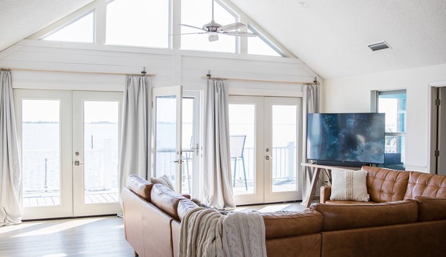 the DREAMCATCHER at Indian Bay - A peaceful waterfront escape in Dauphin Island