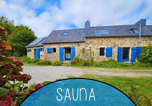 Ti vaen I Maison traditionnelle bretonne & Sauna in Lanvéoc