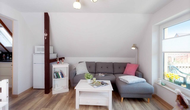 Vacation home with balcony - Ferienwohnungen Wiesenblick in Trassenheide