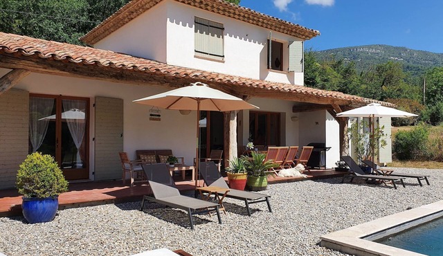 Villa in Bargemon with Pool and Mountain Views in Bargemon