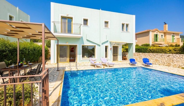 Villa Pinelopi - Two Bedroom Villa, Sleeps 4 in Cephalonia