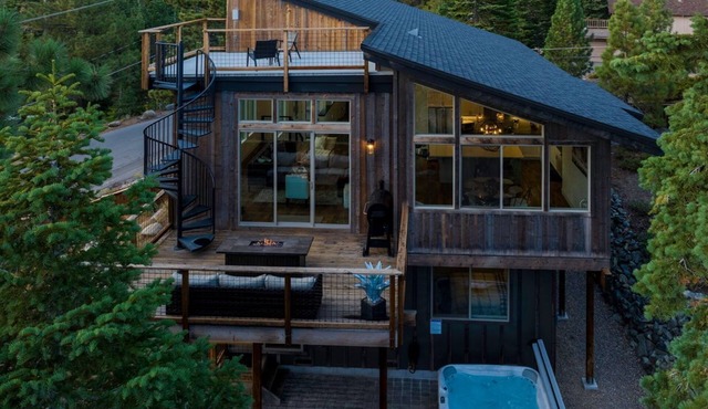 Zephyr Cove Hiking Beaches Spa Heavenly Hot Tub Garage 4BR Sleeps 8 in Glenbrook