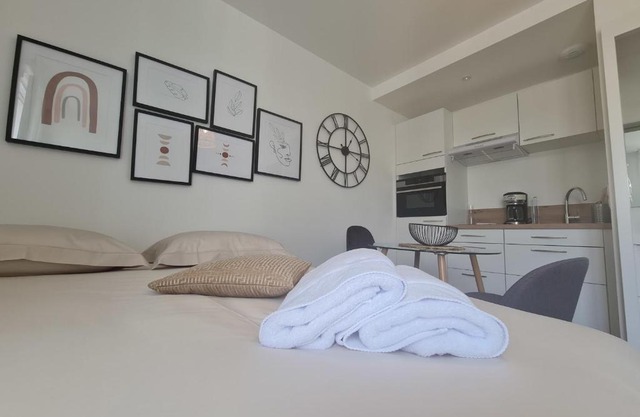 Le Poulorio 9 - Studio - Proche Gare By Locly in Lorient