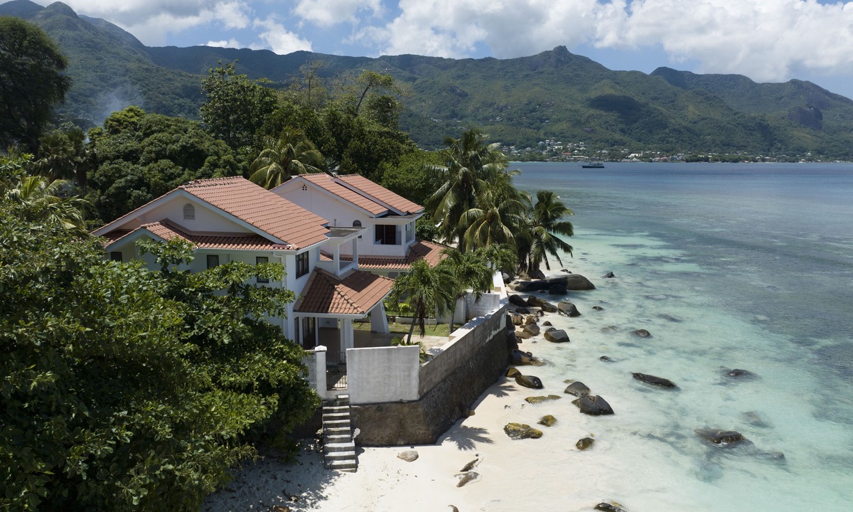 Mare Anglaise Villa | Ocean View Villa - Beauvallon Villas