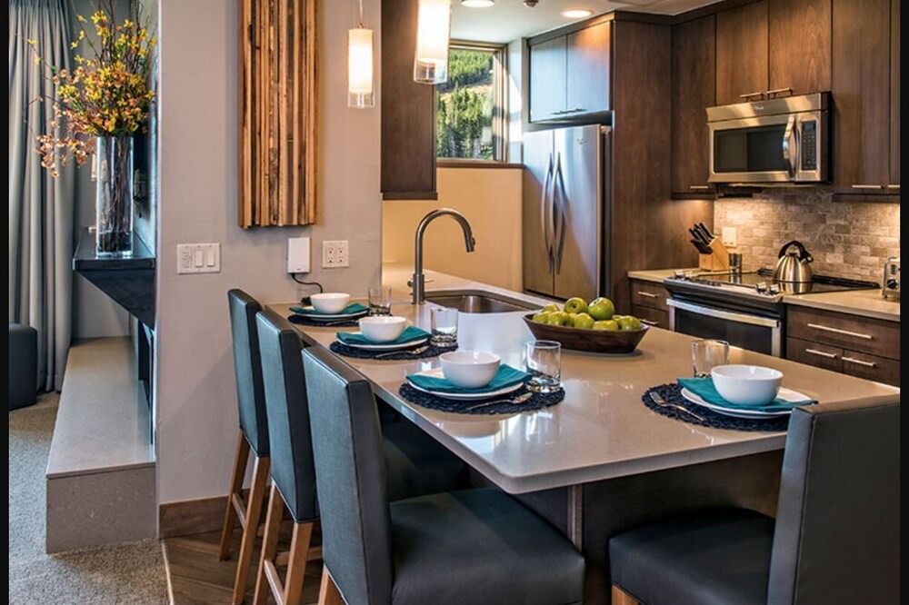 Photo of Kitchen in Peak 8