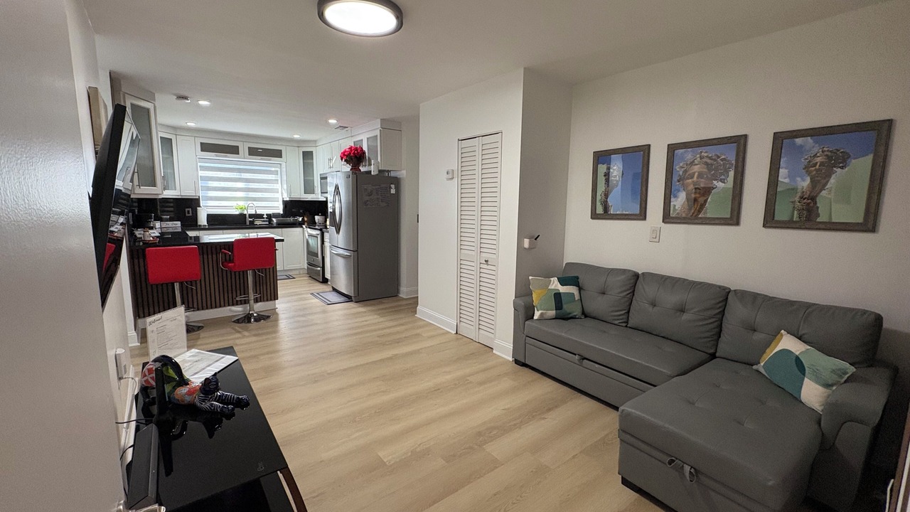 Photo of Livingroom in West Little Havana