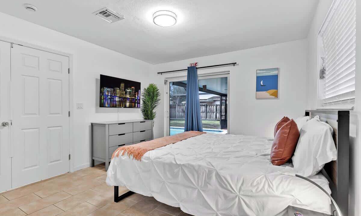 Photo of Bedroom in Driftwood