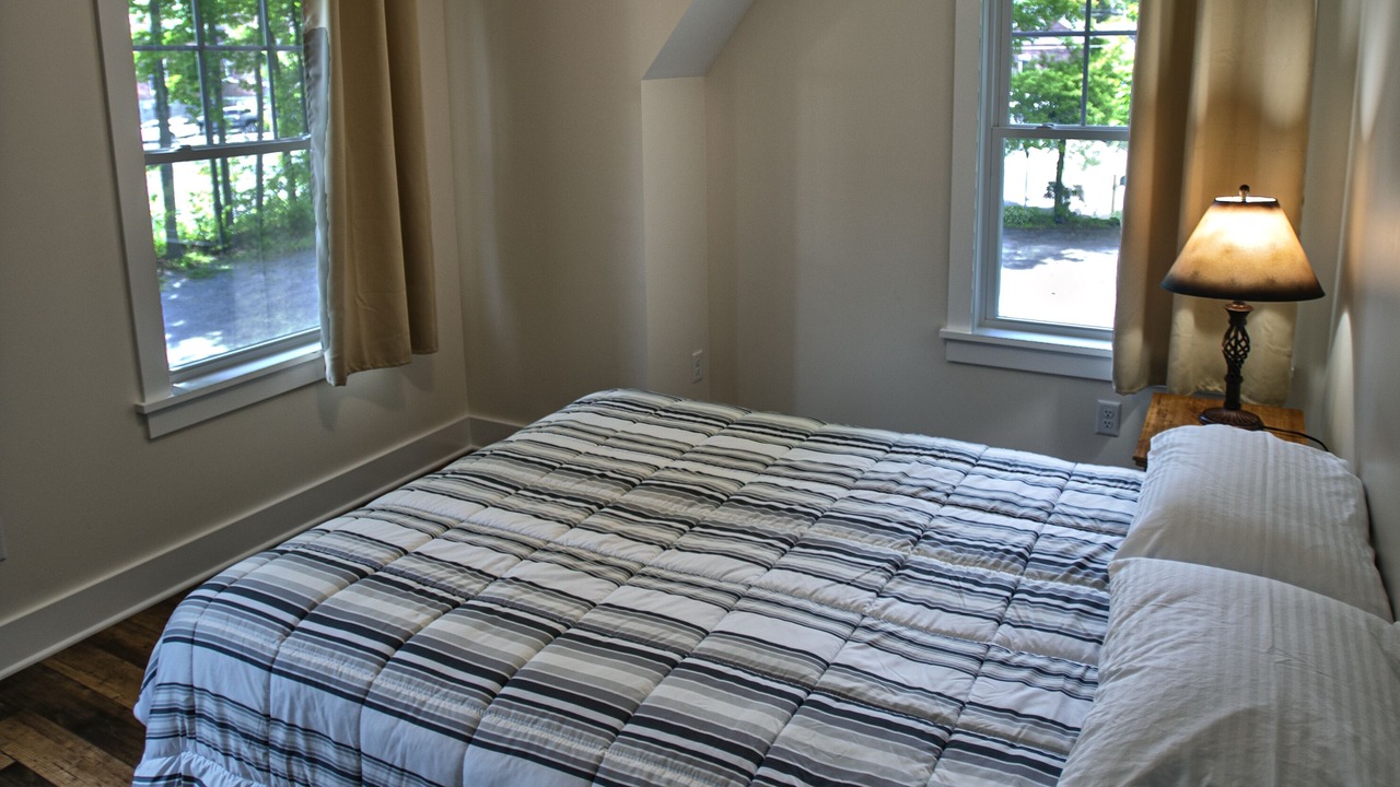 Photo of Bedroom in Lake George