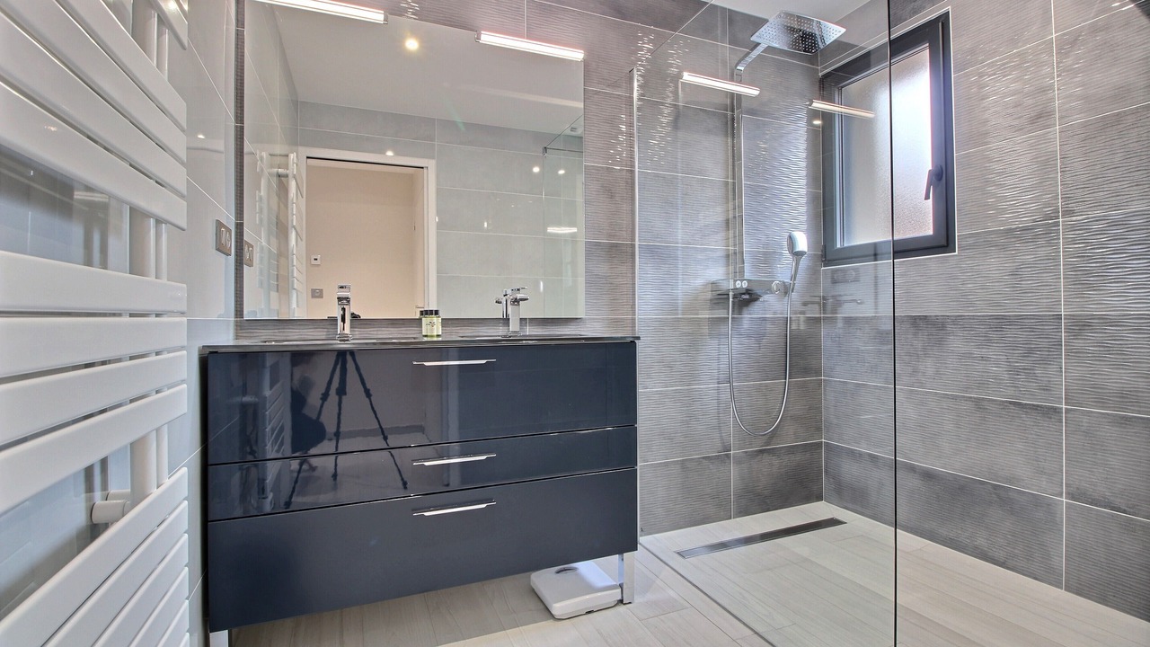 Photo of Bathroom in Sables-d'Or-les-Pins