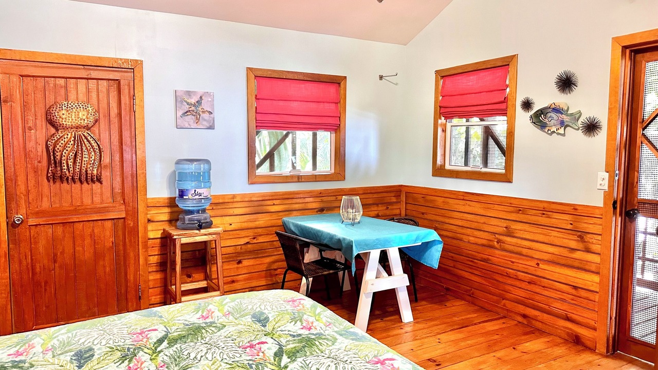 Photo of Bedroom in Antoneys Cay