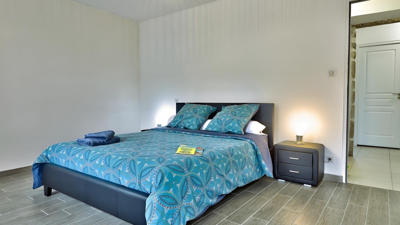 Photo of Bedroom in Edern