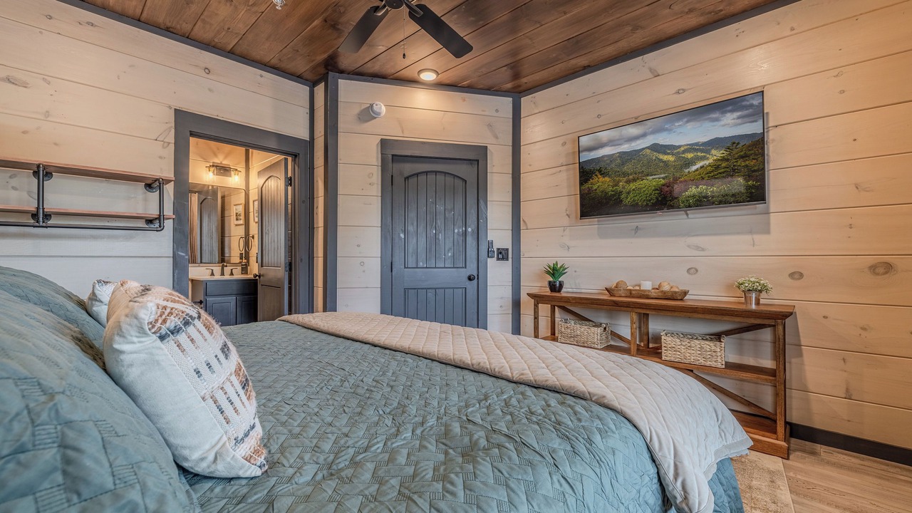 Photo of Bedroom in Sevierville