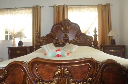 Anse Volbert Village House | Villa Bananier Guest House