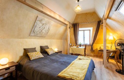 Cabrerets Apartment | Gîtes Un Jardin dans la Falaise