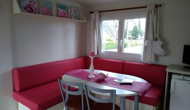 Camping Le Lac O Fées in Priziac