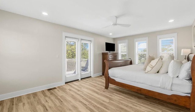 30A Beach House - Apres 30A Villa in Panama City Beach