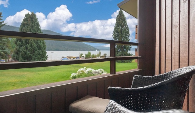 Lakefront Condo - Wraparound Deck w/Panoramic Views - Walk to Downtown Grand Lake in Grand Lake