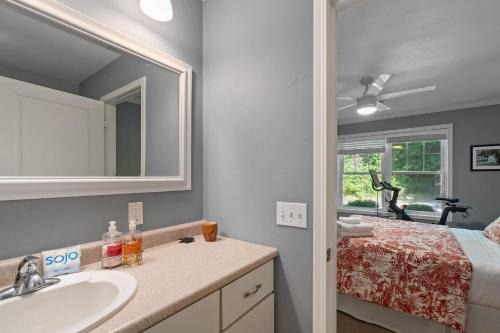 Blue Bear Cottage at Simple Life Rentals in Fish Creek