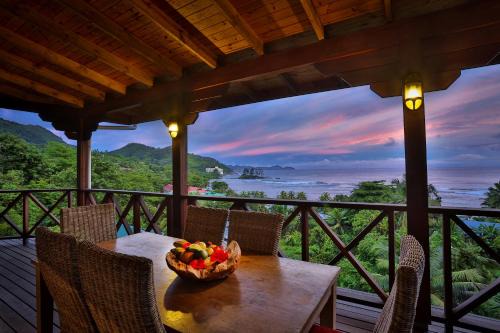 Villas de Jardin self-catering in Port Glaud
